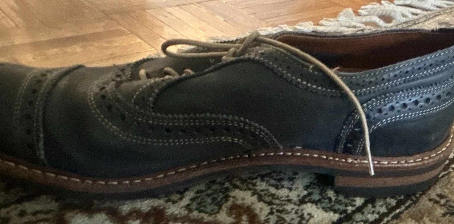 Allen Edmonds Men’s 10.5 Blue Suede Wingtip Brogue Lace-Up Oxford Shoes