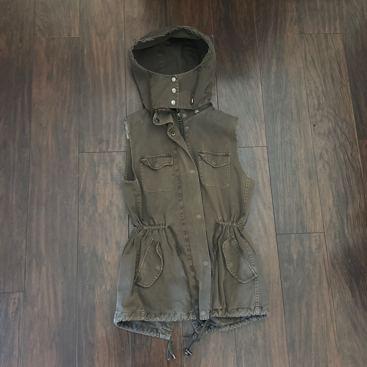 Zenana Outfitters Green Hooded Utility Vest L Full Zip Nylon Mid-Length Pockets