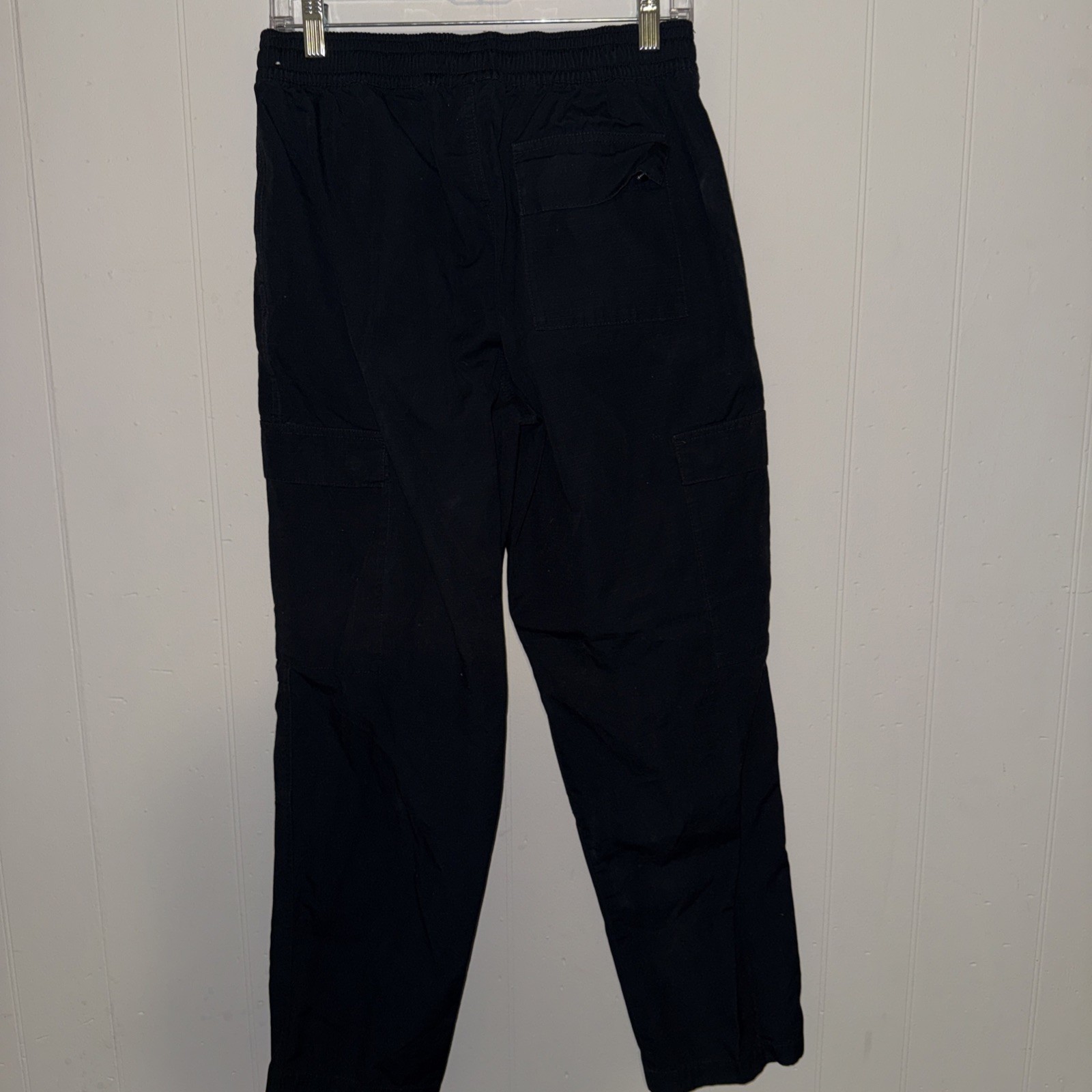 Nike Men’s Black Cargo Pants Size S Regular Pull On Elastic Waist Pockets