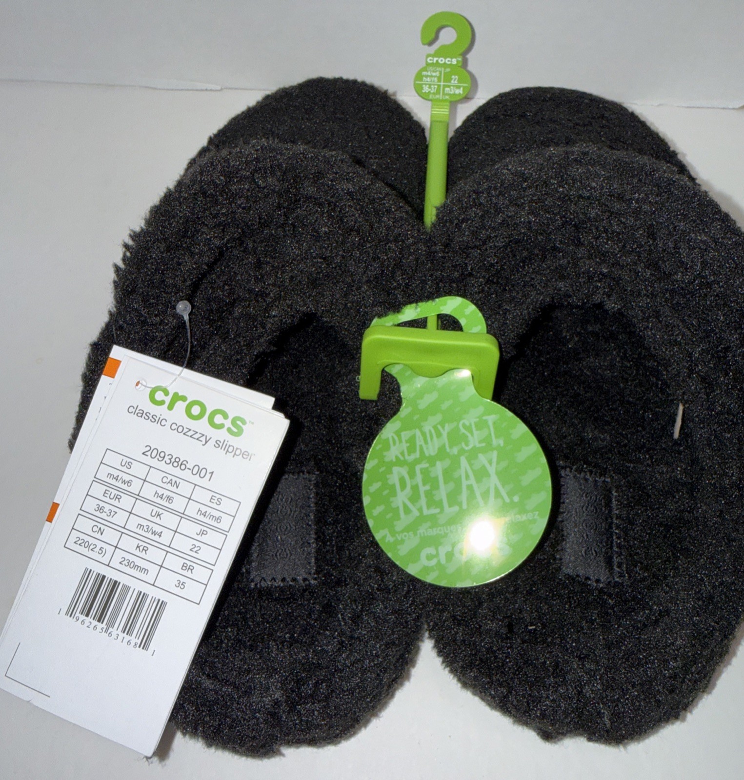 NWT Crocs Women’s Classic Cozzzy Slipper Black M4/W6 Free Shipping!
