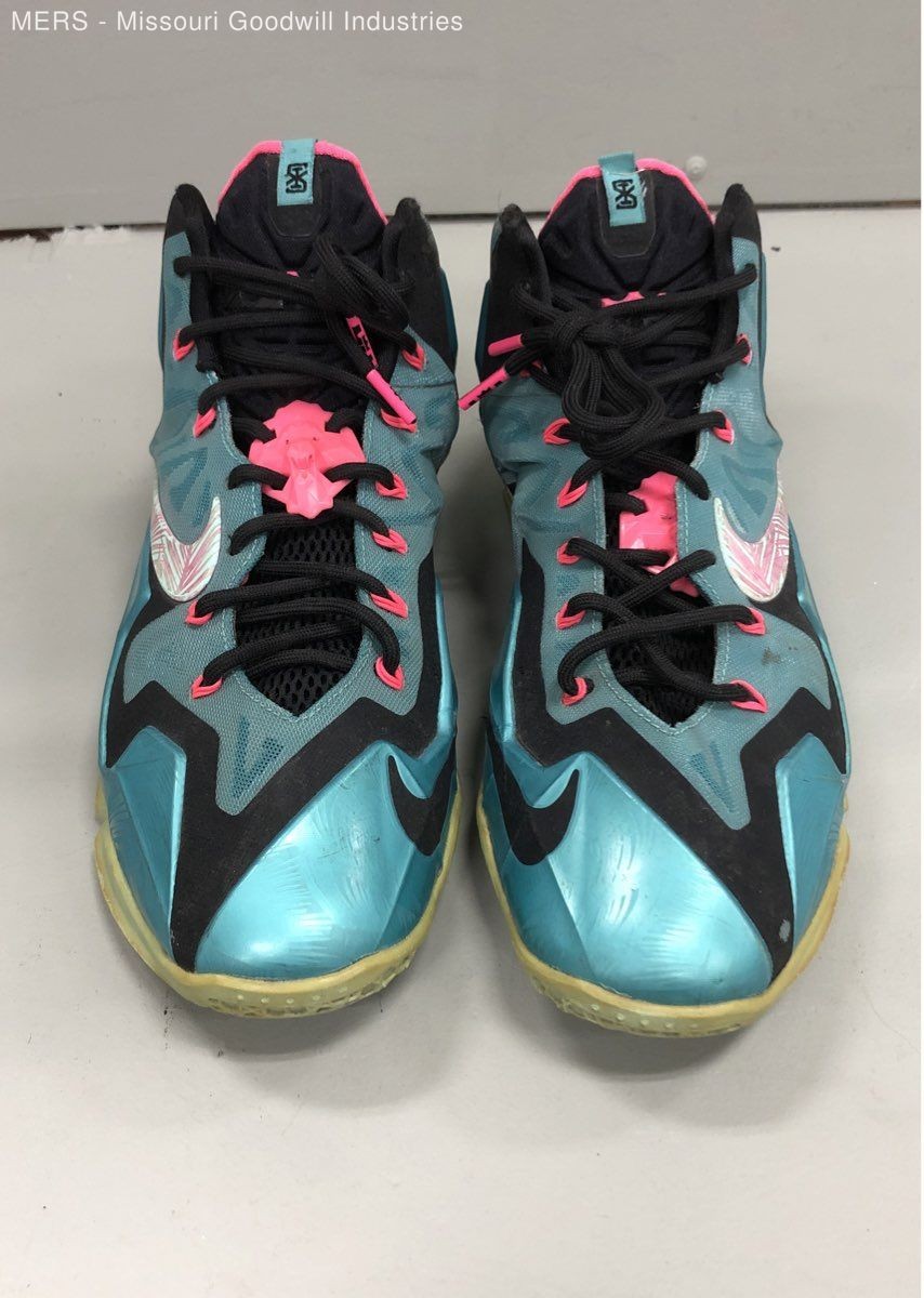 Nike LeBron 11 South Beach Teal Pink Black Basketball Shoes 616175-330 Size 10
