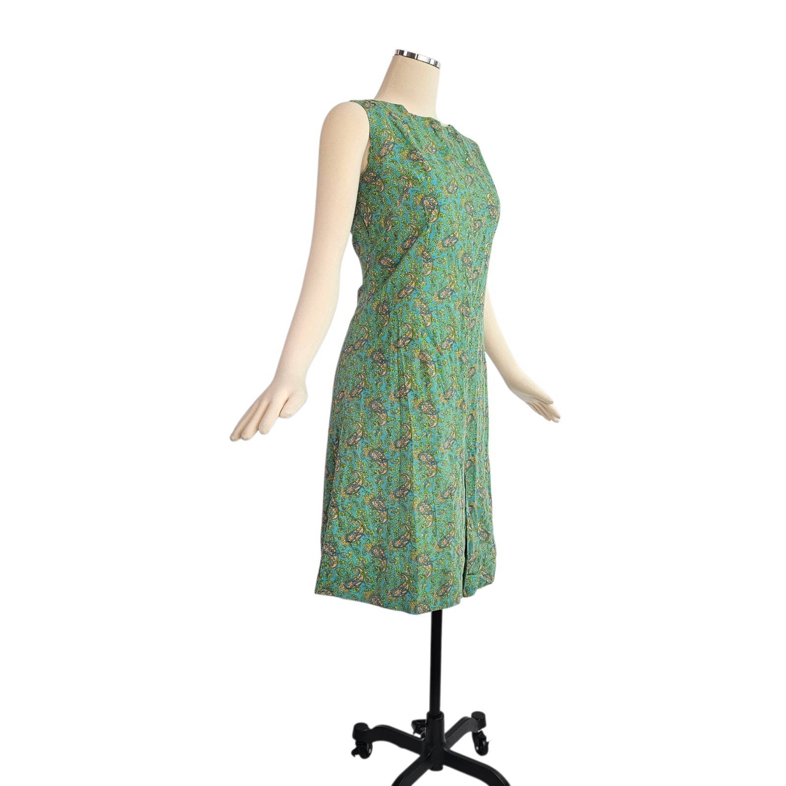 Vintage 1960’s Dress Housedress Shift Blue Green Pink Paisley Sleeveless Retro