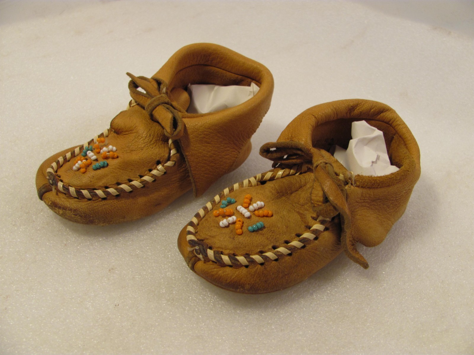 Baby Moccasins Size 4.5 Inches Genuine Brown Leather Vtg Beaded Decor Cute
