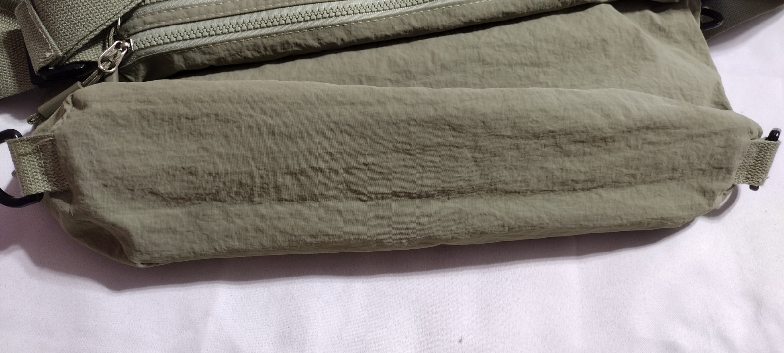 Nylon Polyester Olive Green Lightweight Crossbody Travel Bag Adj Strap NWOT
