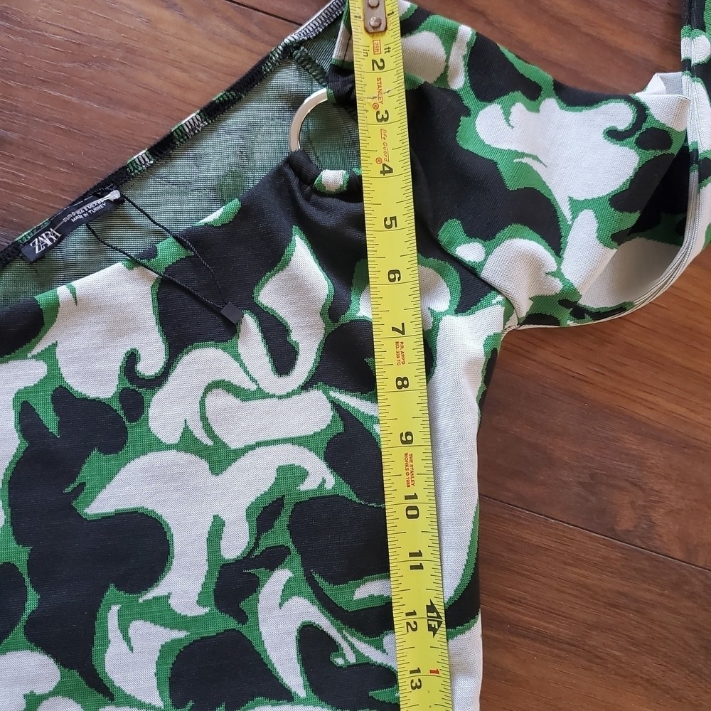 Green and Black Fancy Crop Top. One Arm Long Sleeve. Gorgeous!
