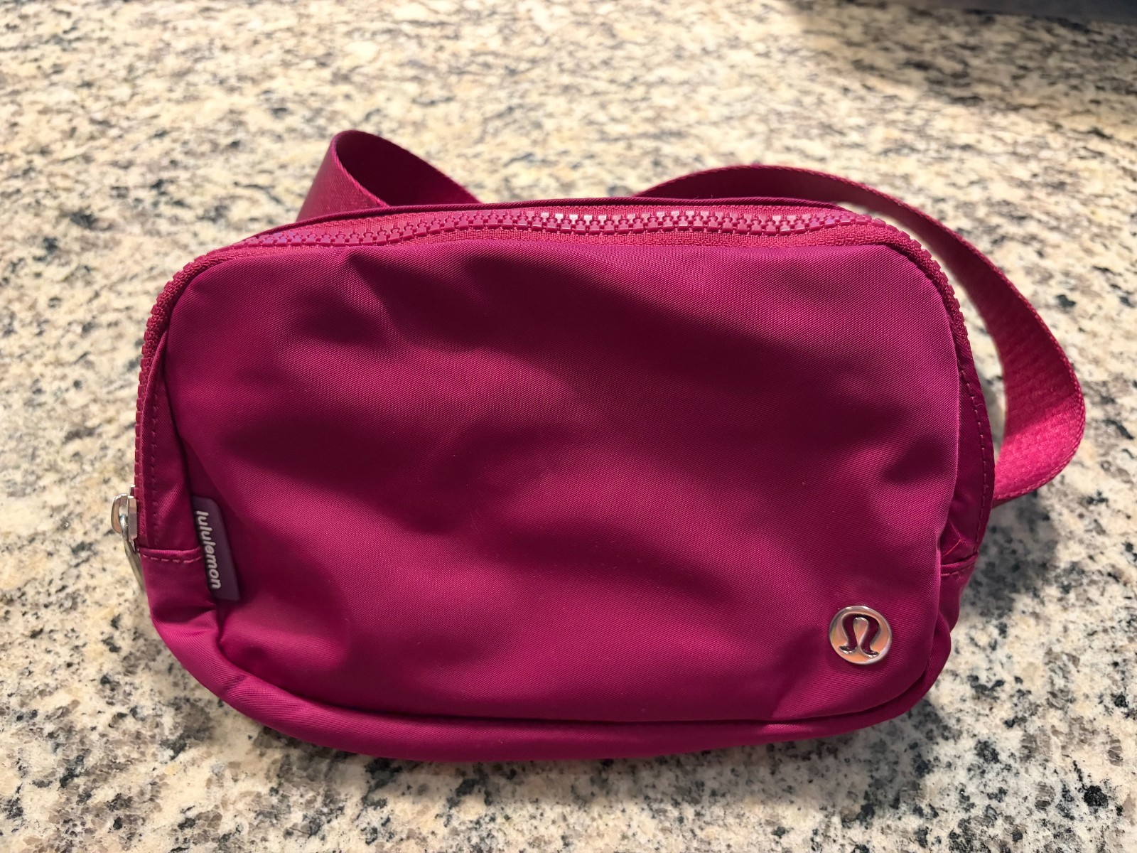 Lululemon Everywhere Belt Bag 1L Wild Berry