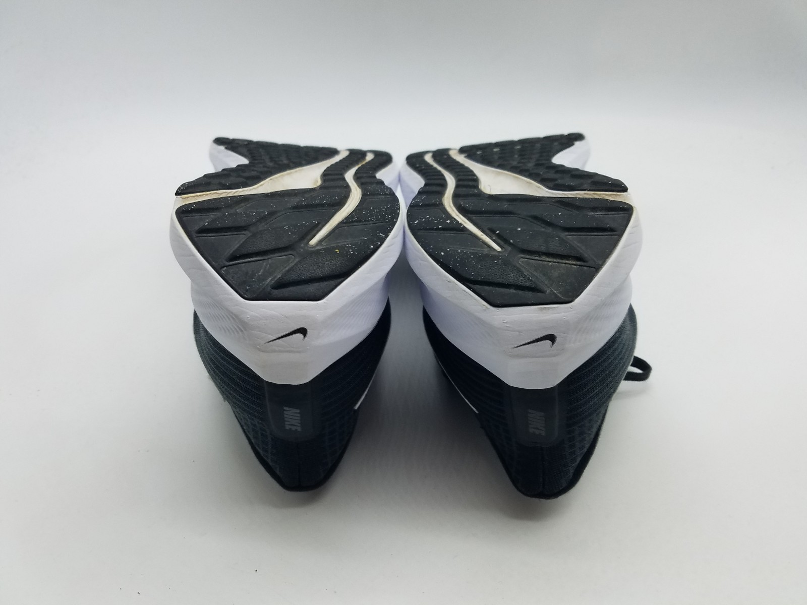 Nike Air Zoom Pegasus 39 Men’s Size 11 Running Shoes Black