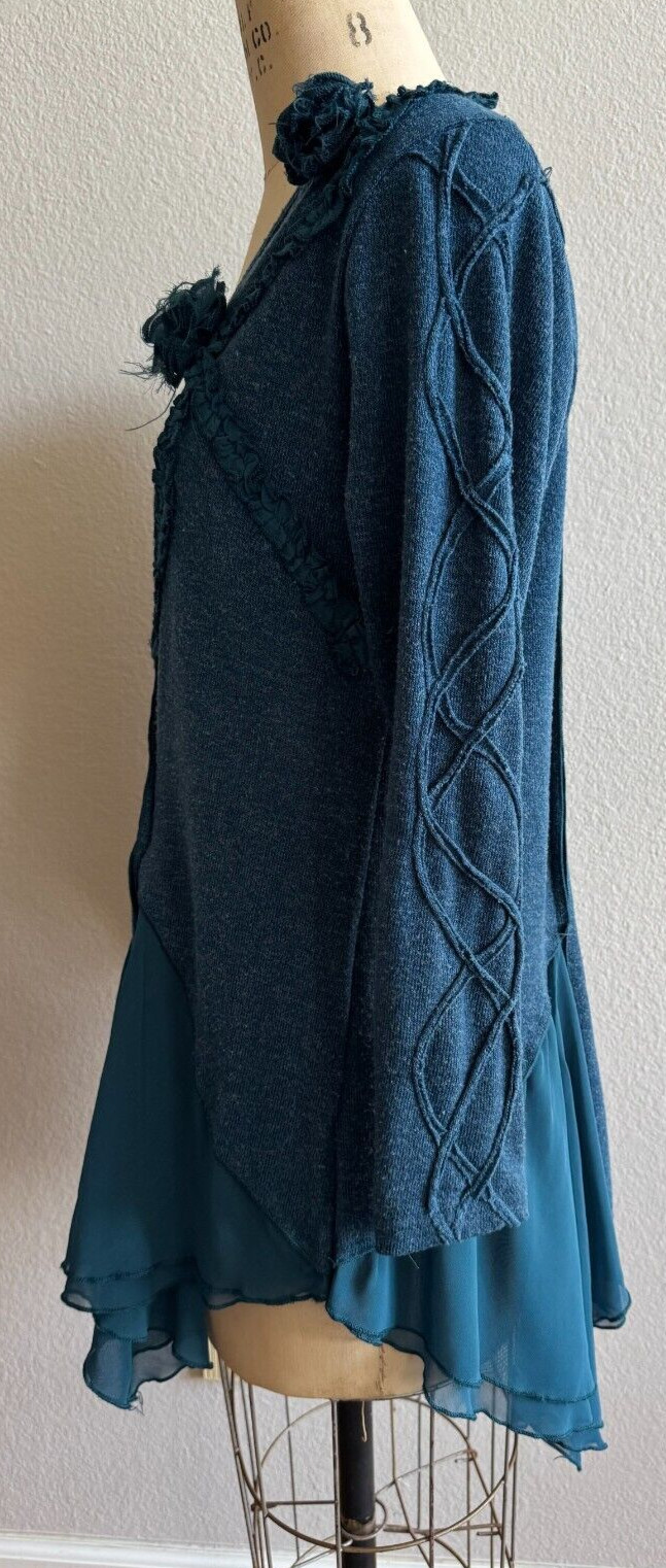 Pretty Angel Blue Tunic Top Sz Medium Linen Rayon Lagenlook Rhinestone Boho EUC