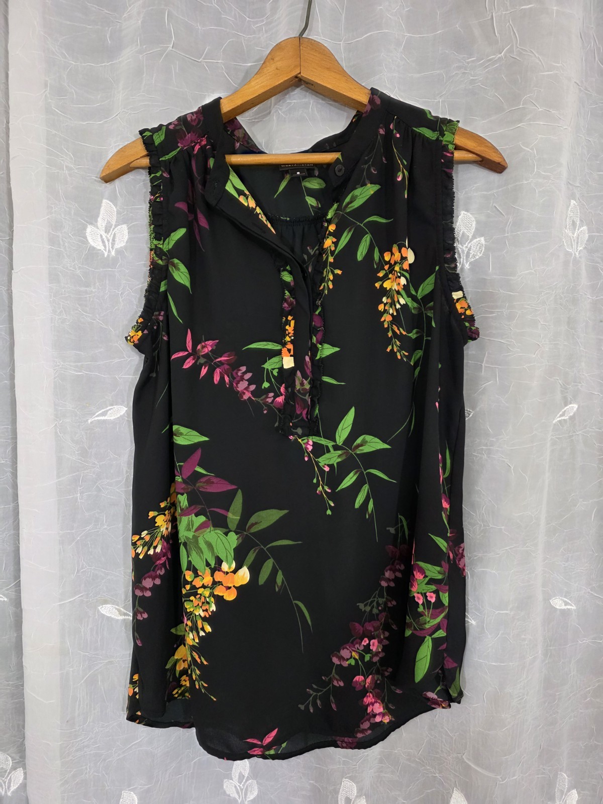 Black Sleeveless Floral Womens Button Up Blouse By Worthington Size S