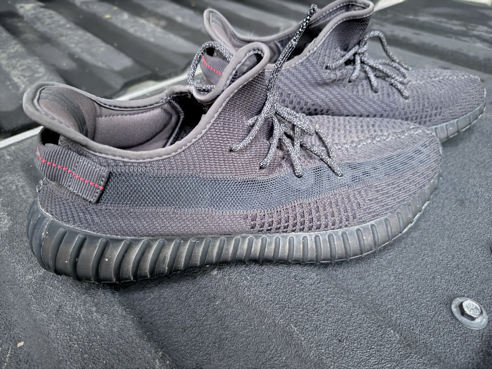 adidas Yeezy Boost 350 V2 Black Reflective Low Top Lace Up Men’s Sneakers