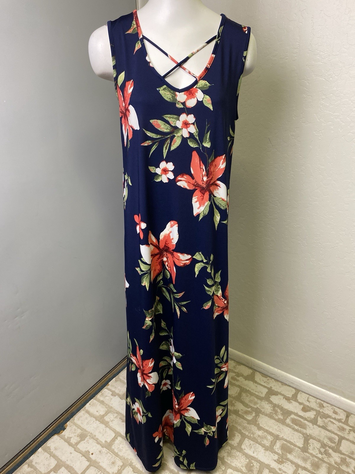 Lime N Chili Floral V-Neck Sleeveless Maxi Dress Navy Multi L