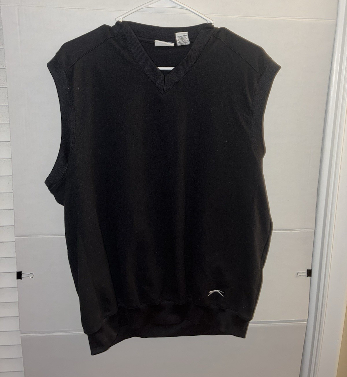Slazenger Men’s Black V-Neck Sweater Vest Knit Polyester Logo Size M
