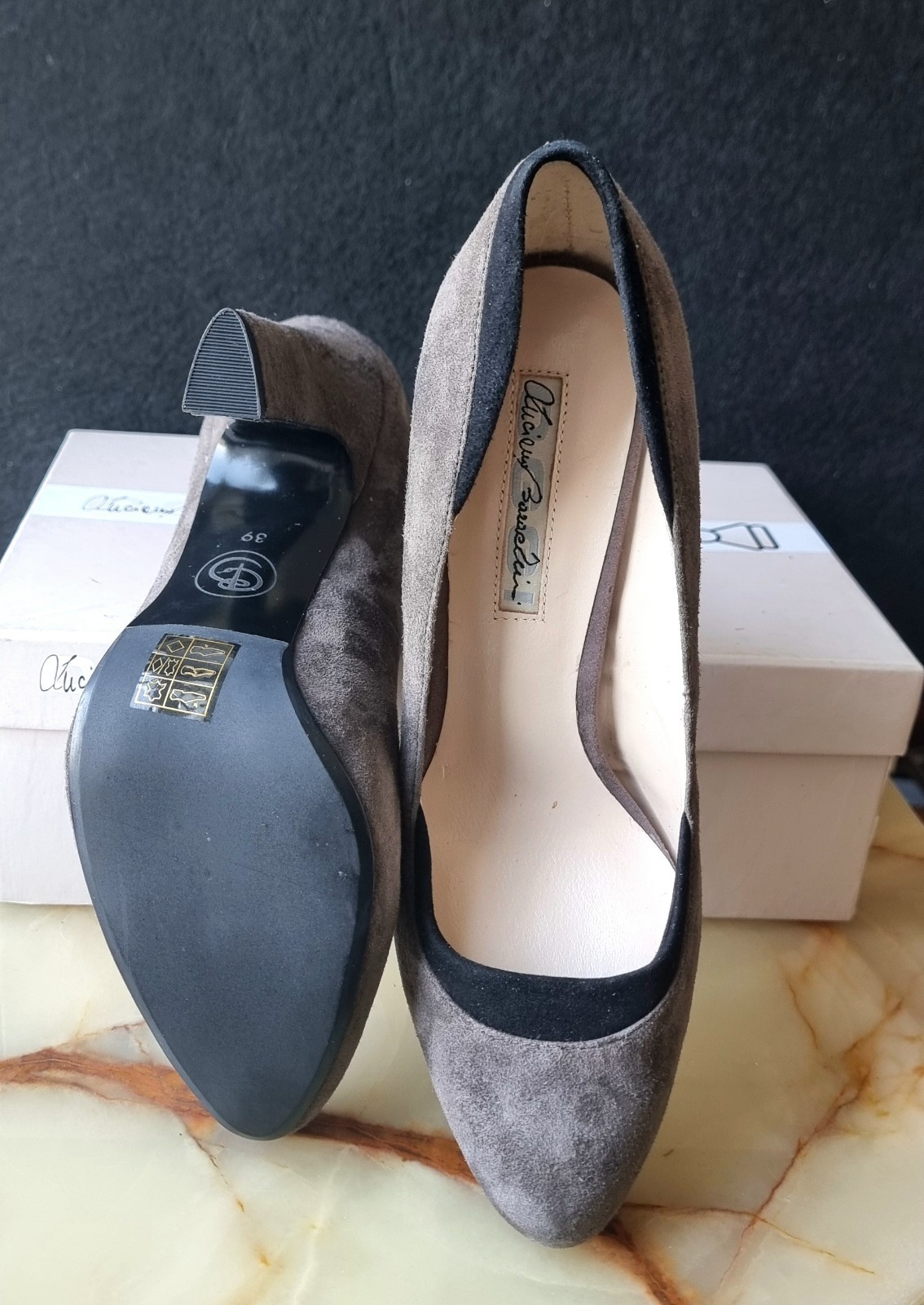 New and luxurious Luciano Barachini suede shoes: 39/12 cm