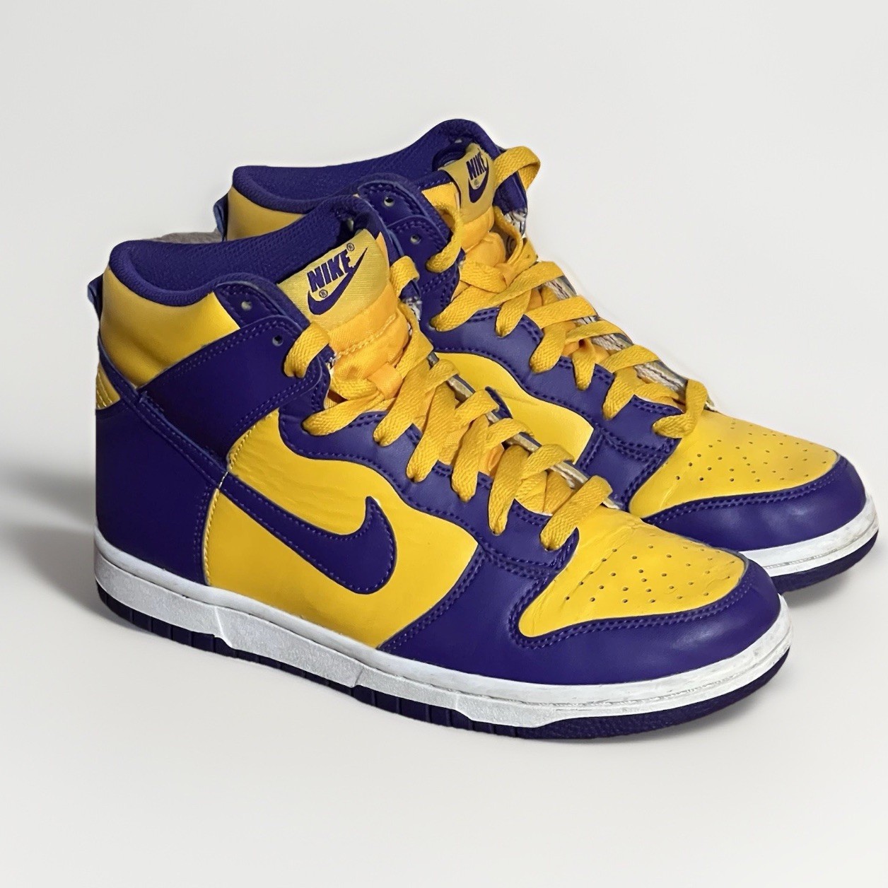 Nike Dunk High ‘Lakers’ Purple/Gold Skate Shoes – Sz 5.5Y