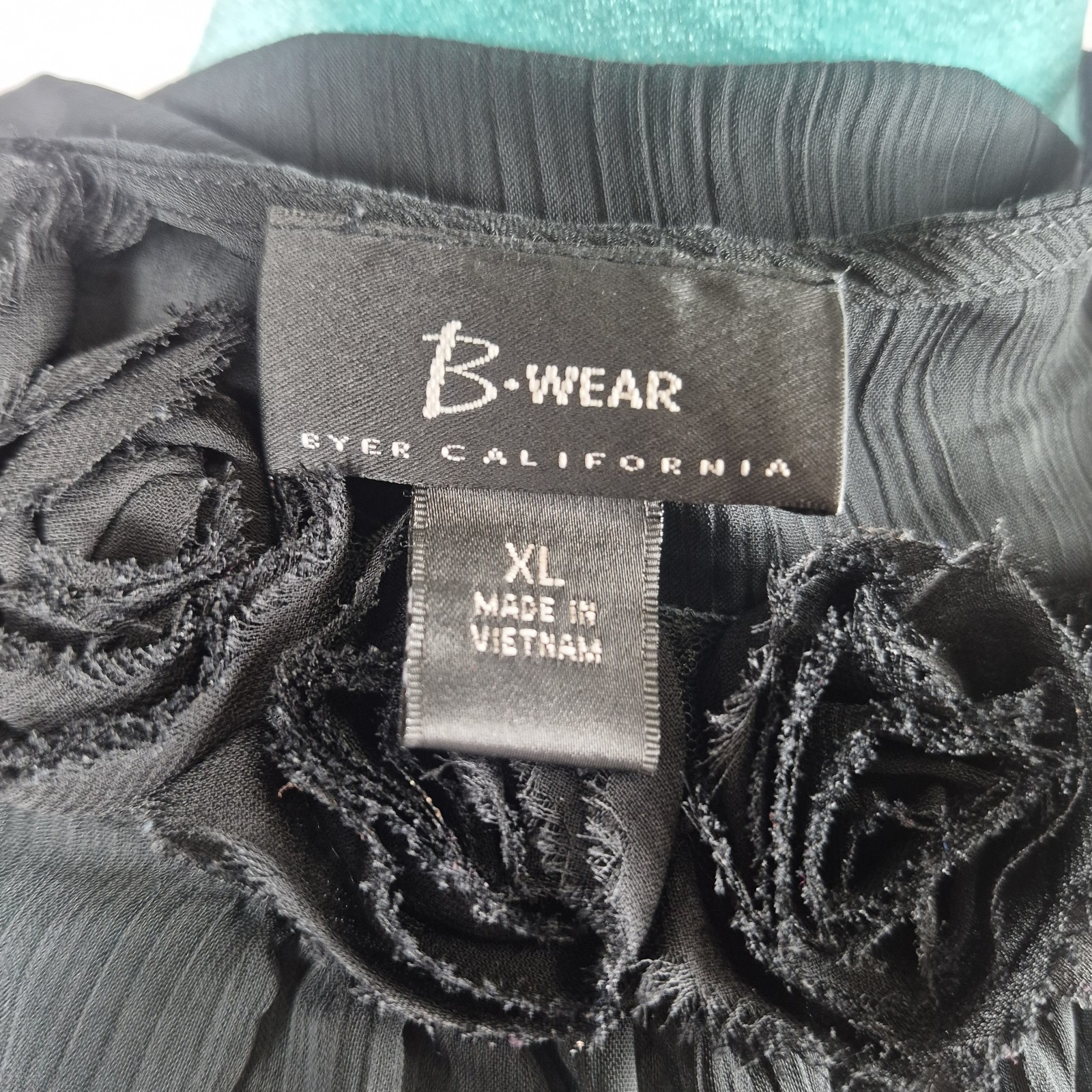 B Wear Womens Black Top Sheer Blouse Sz XL Whimsigoth Witchy Rosebud Neck Detail