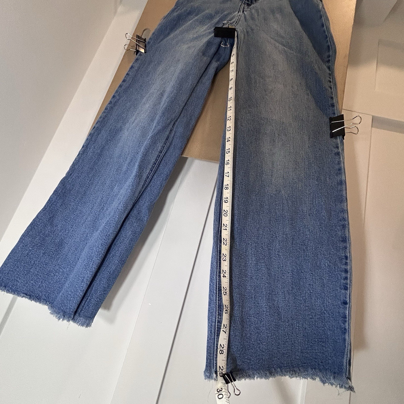BCBGeneration Womens High Rise Wide Leg Jeans Light Wash Raw Hem Size 7/28
