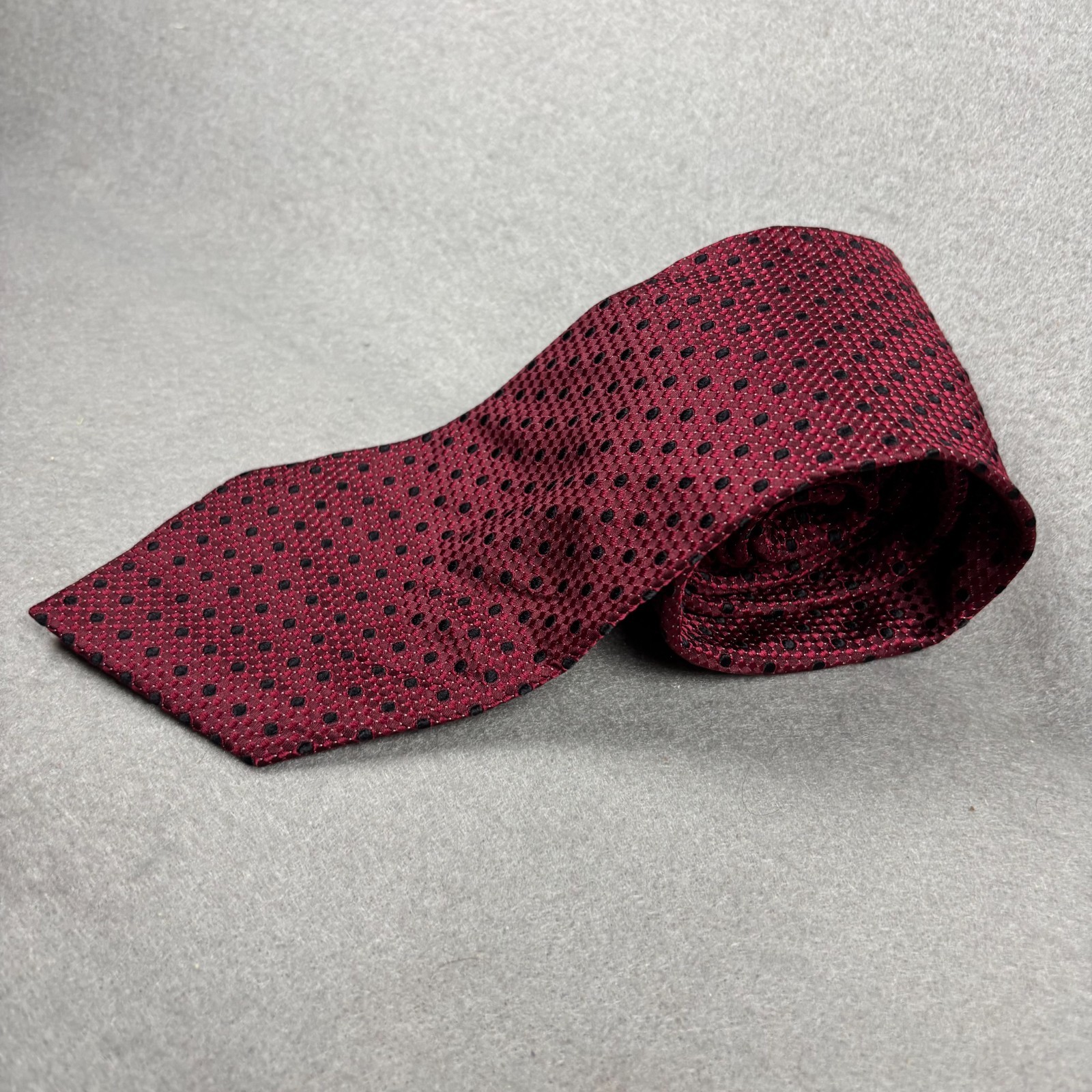 John Bartlett Burgundy Black Polka Dot Silk Tie Classic Designer 3.25″