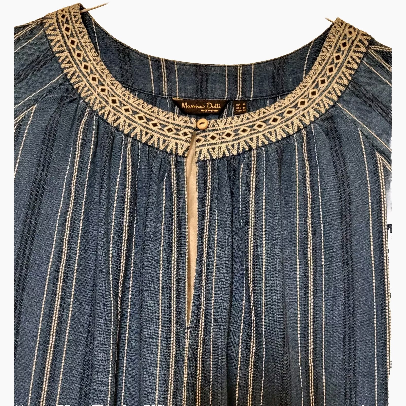 Massimo Dutti Blouse, M. Cotton, 25″ L. Blue/white Striped. Hand Wash. Exc Cond