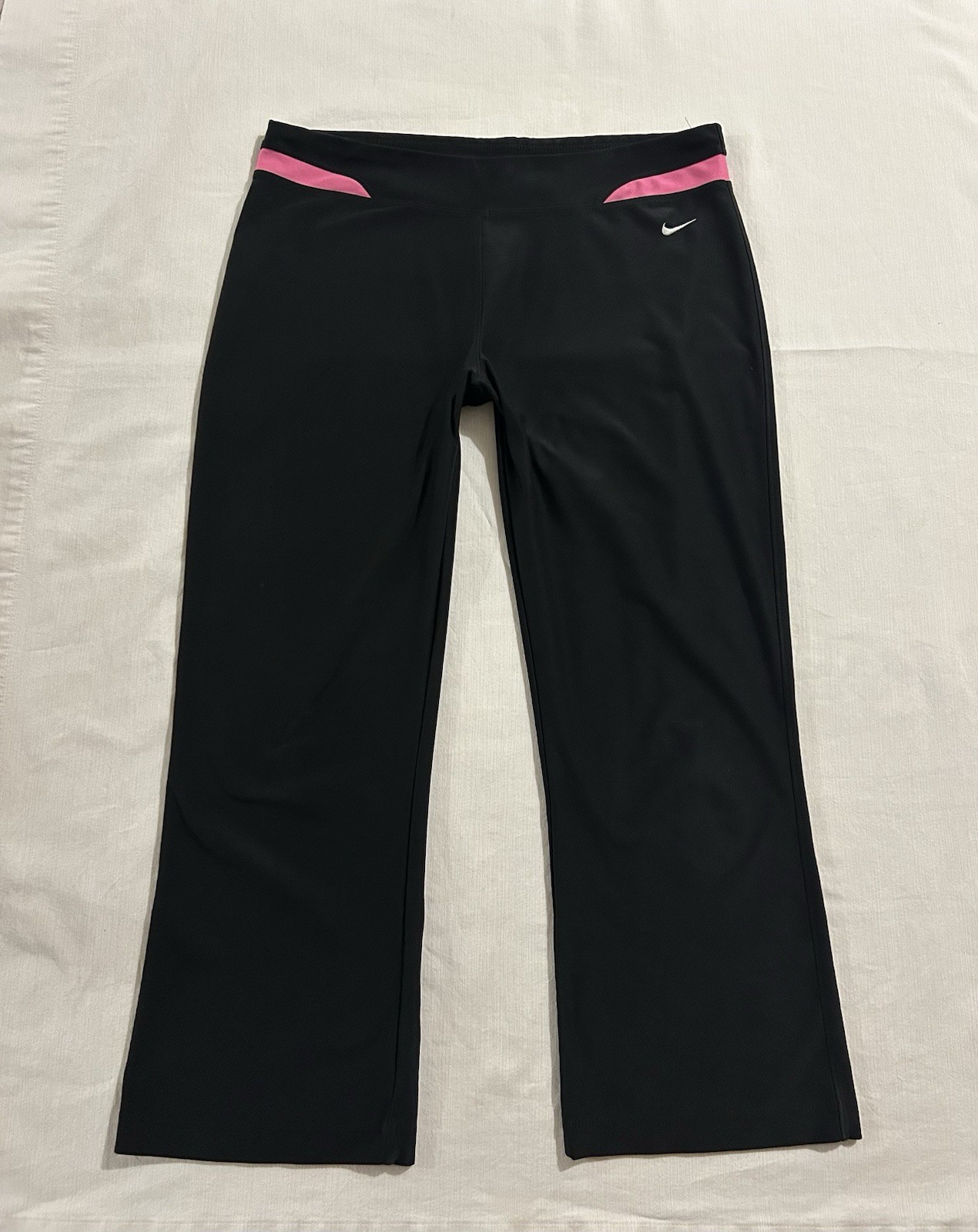 Y2k vtg Nike capris Track Pants Women’s M Black Pink Pull On Elastic Stretch