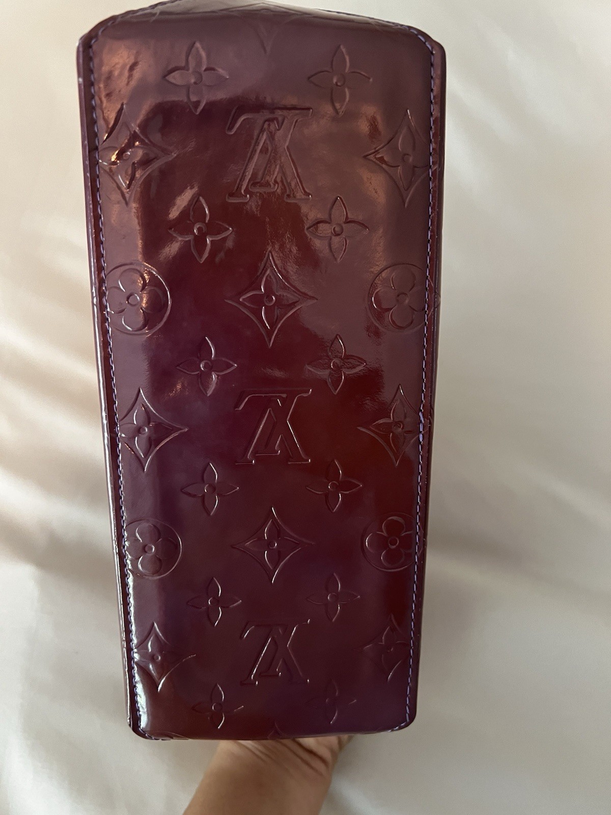 Louis Vuitton Reade PM Vernis Patent Monogram Embossed Burgundy Tote Bag