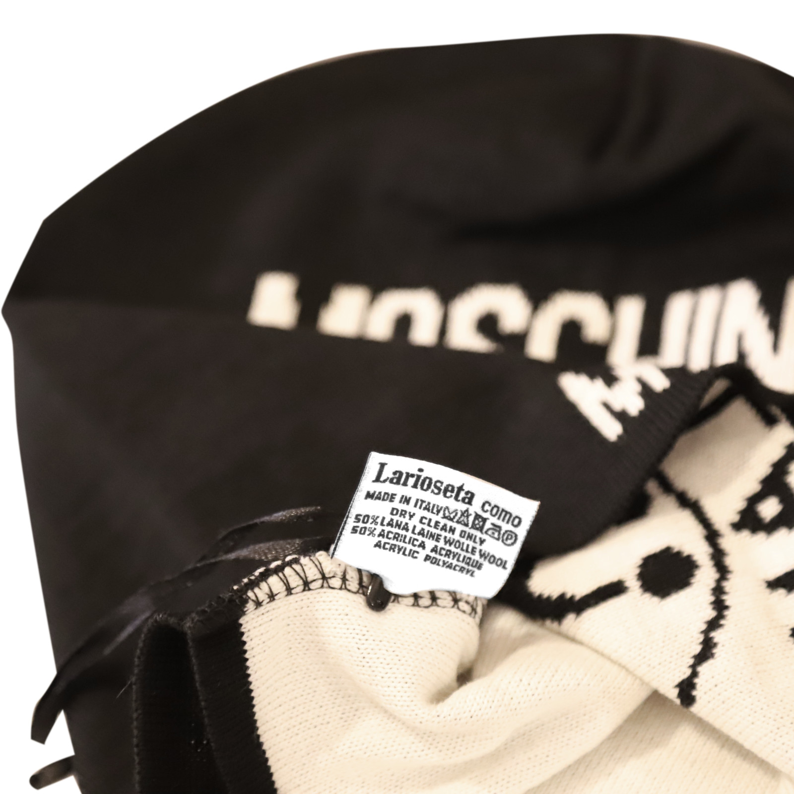 Moschino Men’s Black White Logo Contrast Beanie Headphone Cap New