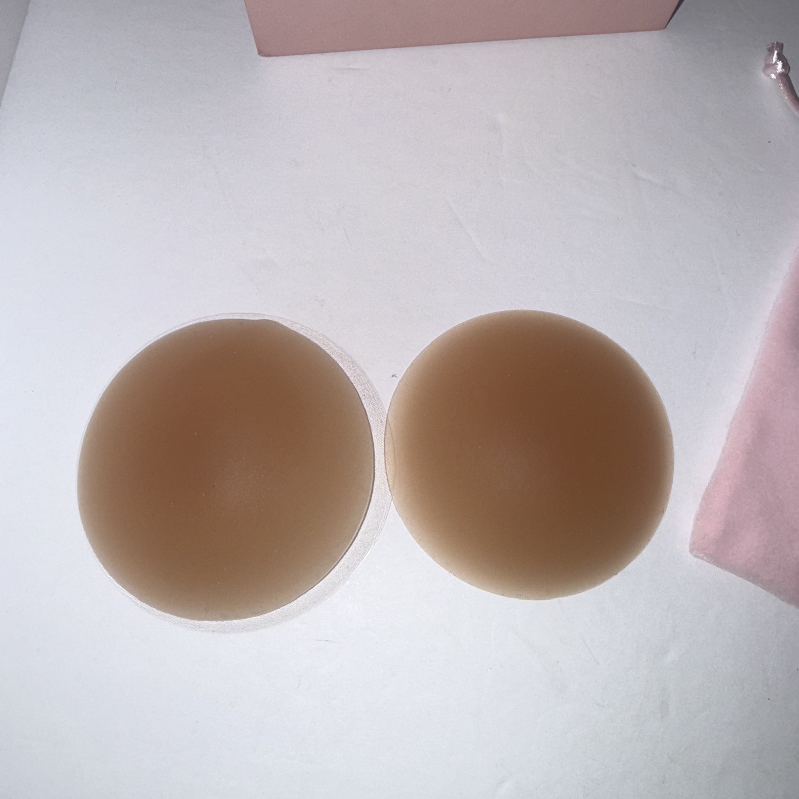 NEW CAKES body Grippy Circles Itty Bitty (AA-A) caramel Silicone Nipple Covers