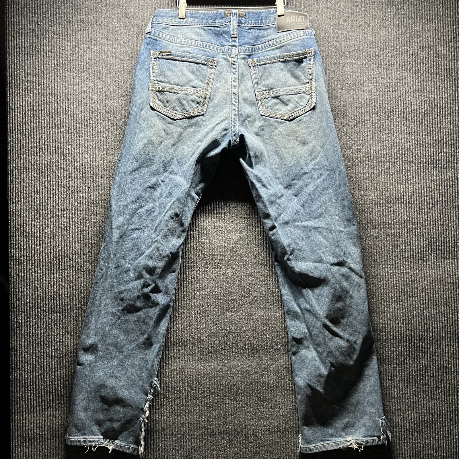Ariat M2 Jeans Mens 33×34 Traditional Relaxed Boot Cut Medium Wash Blue Western