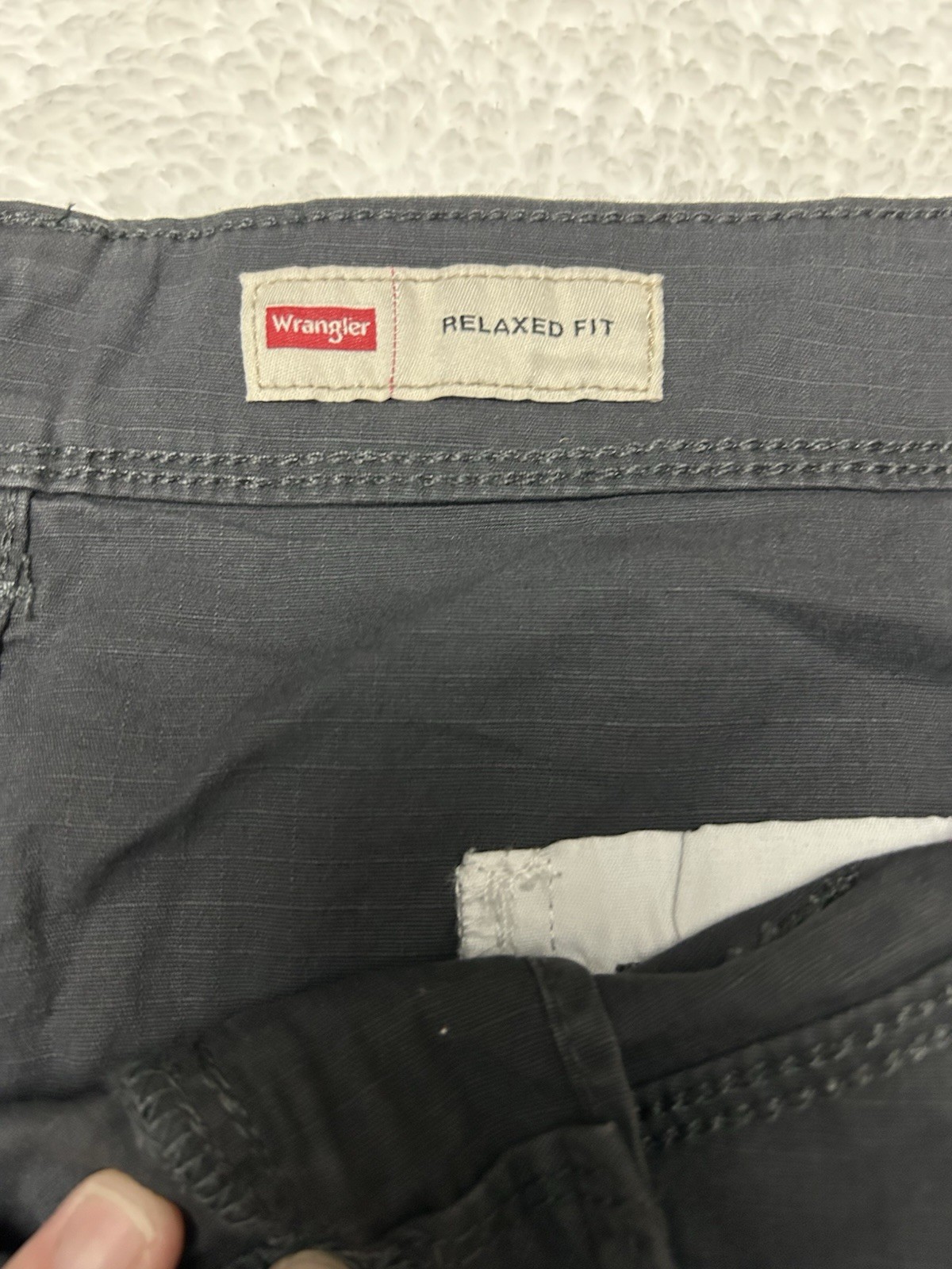 Wrangler Men’s 46 Cargo Shorts With Stretch Relaxed Fit Above Knee Dark Gray NEW
