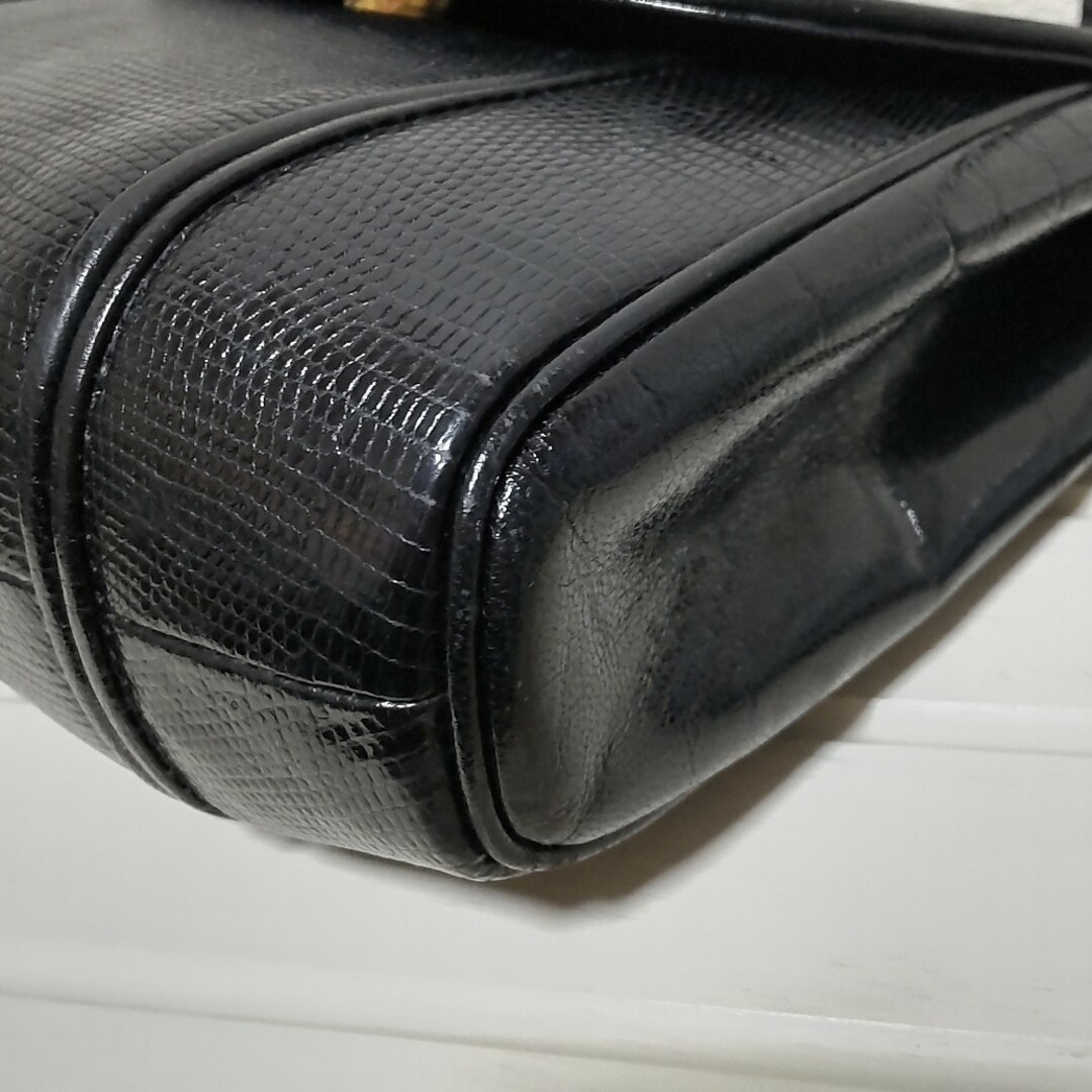 Yves Saint Laurent Shoulder Bag Lizard YSL Leather Black Size:W:7.9 × H: 6.7 in.