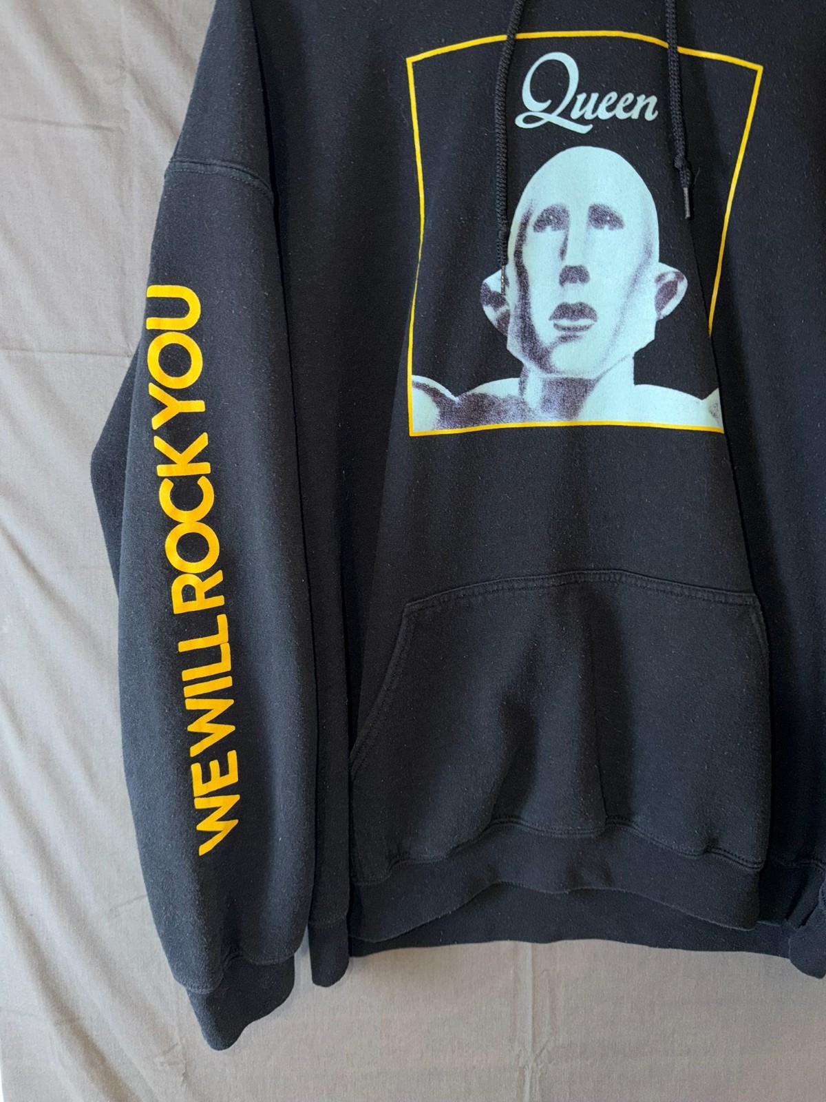 Queen Official Merch Hoodie Black “We Will Rock You / We Will Rise” Graphic XL