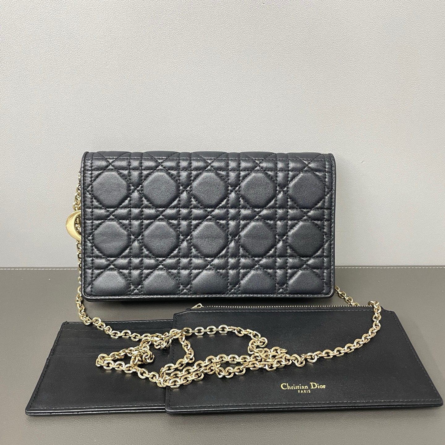 Dior Pre-Owned Authentic Chain Bag Black 21.5*12.5*3 Free Tracked Shipping
