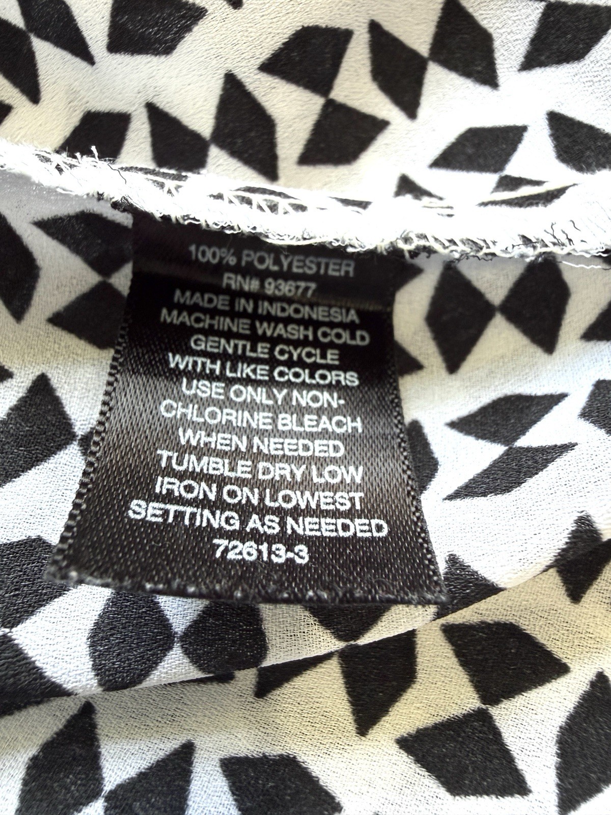 Worthing White And Black sleeveless collared button up blouse Size S