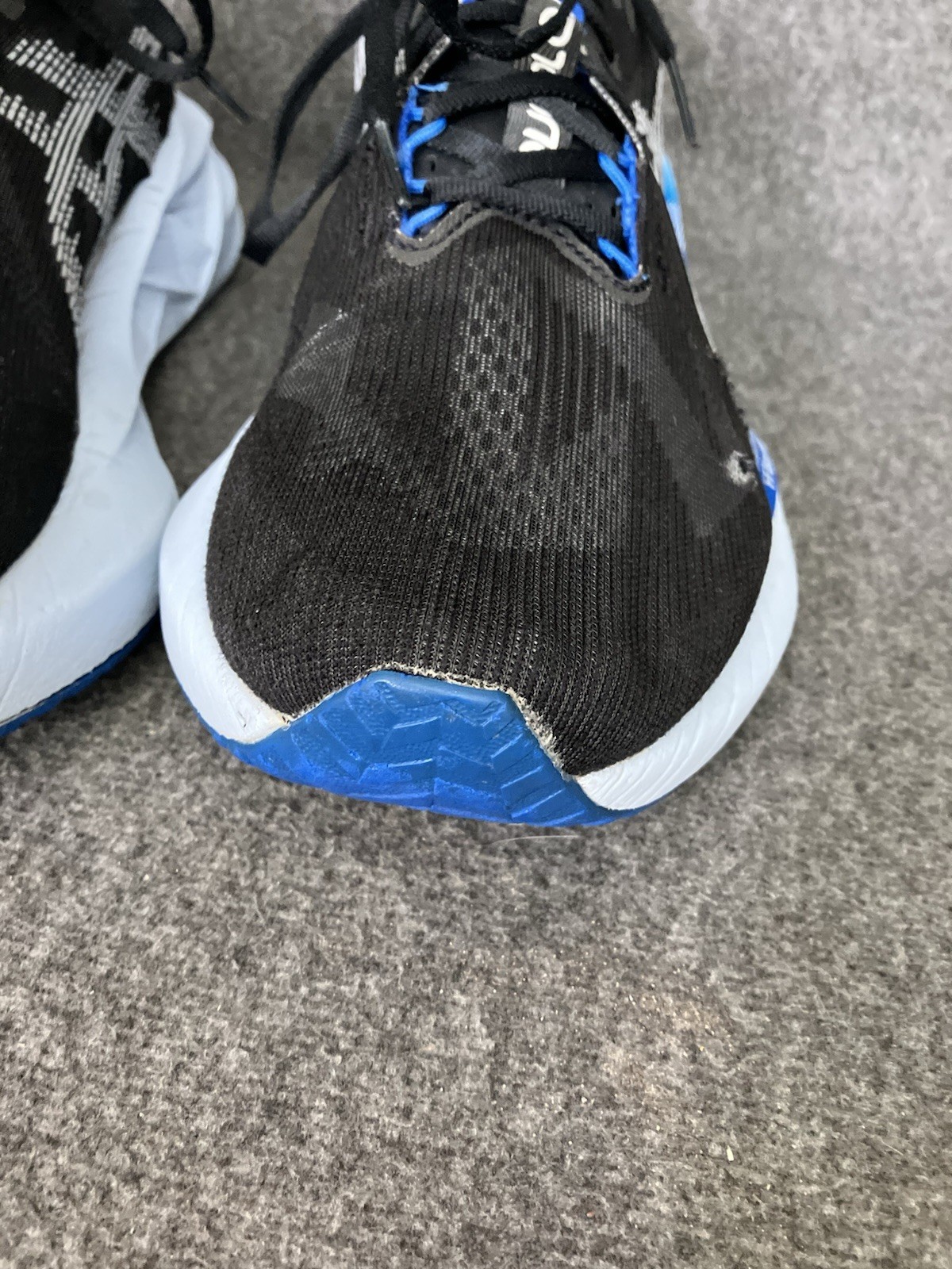 ASICS Novablast 5 Mens 11 Black Blue Running Shoes Sneakers HOLES