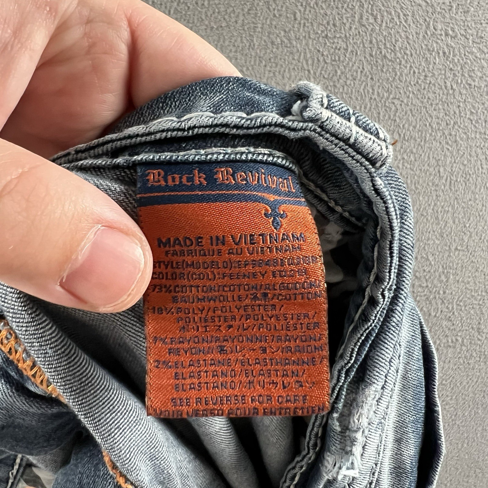 Rock Revival Feeney Jeans Mens 44×34 Light Wash Distressed Denim Relaxed Fit Y2K