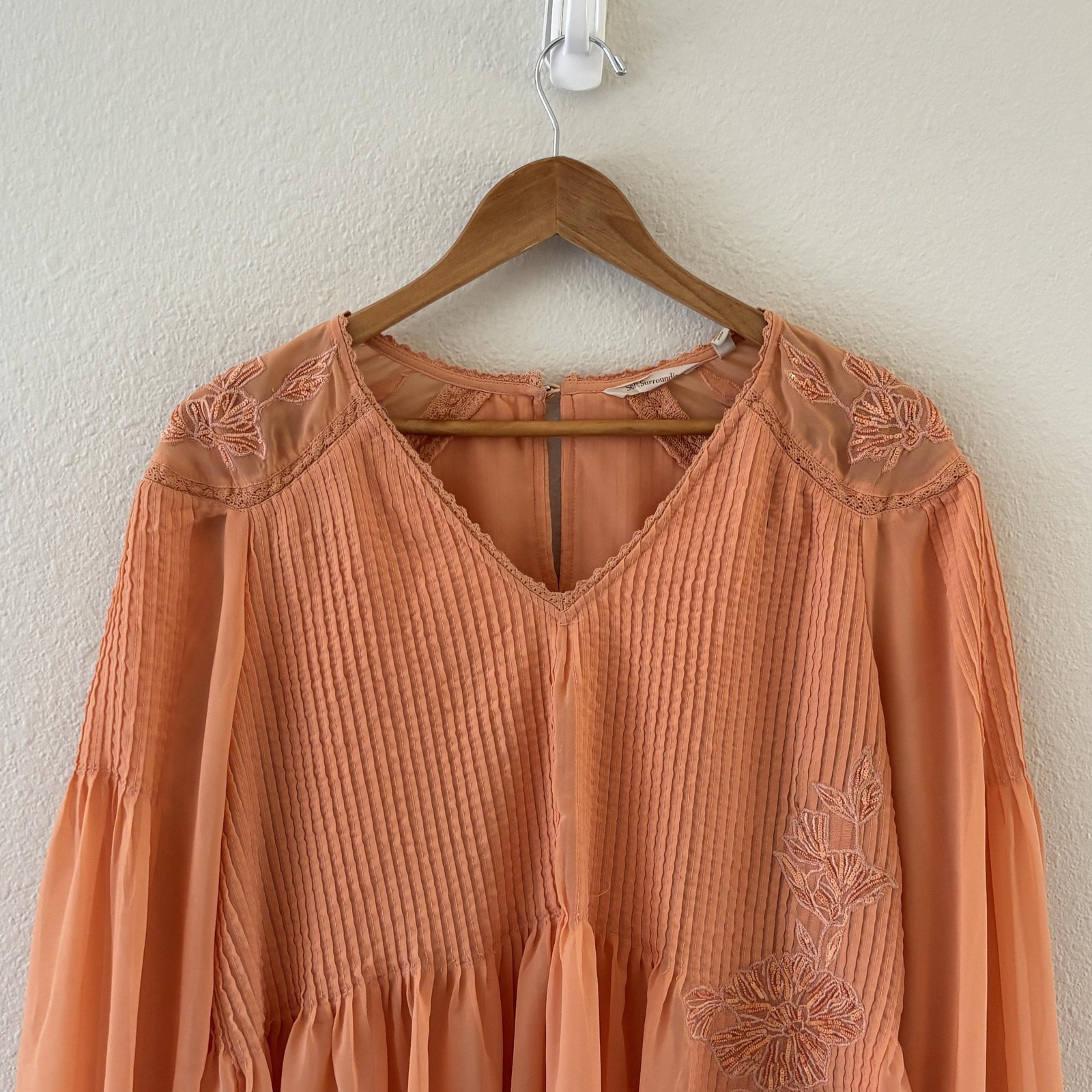 Soft Surroundings Carte Blanche Top M Peach Embroidered Chiffon Pleated Boho