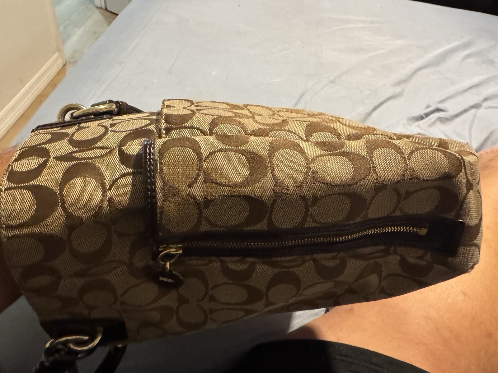 Coach Signature Logo Zip Tote Bag. Brown Tan Large Double Handles Gold HW.