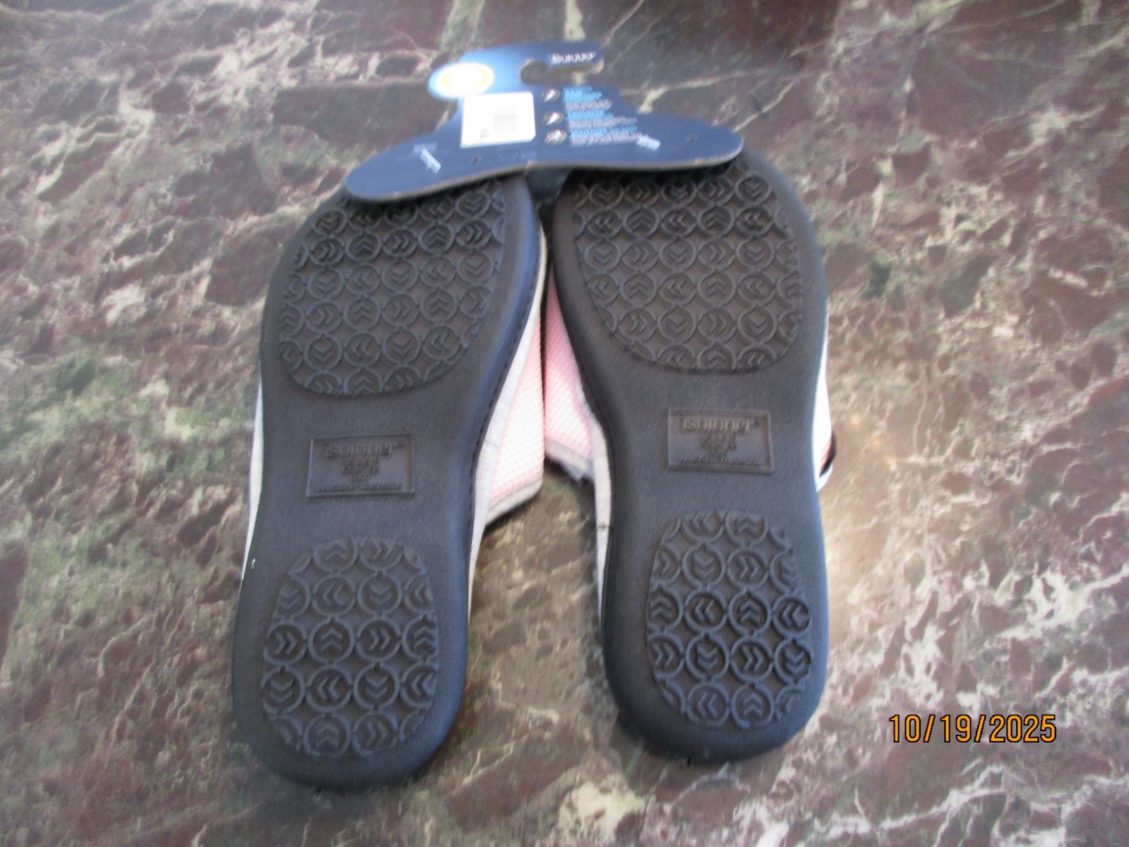Isotoner Women Adjustable Comfort Slide Slippers Pink L (8.5-9) Memory Foam NEW