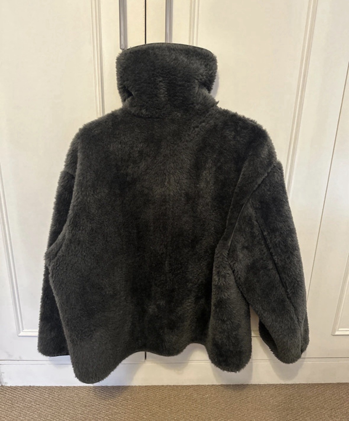 ARKET Funnel Neck Faux Fur Shearling Coat Women’s Size S Grey