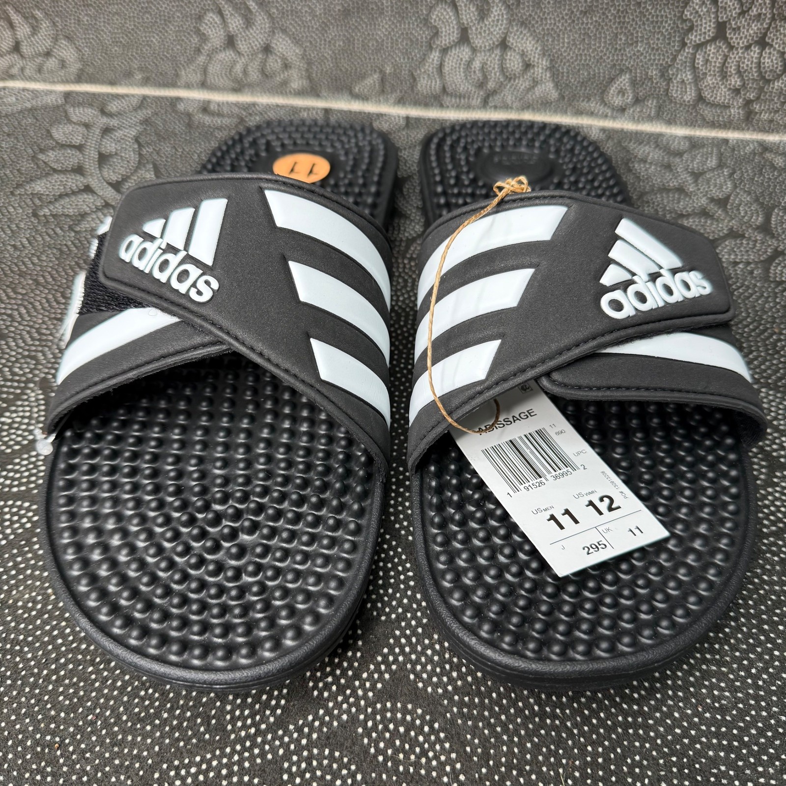 Adidas Adissage Mens Slide Sandals Size 11/12 Black & White Adjustable Strap