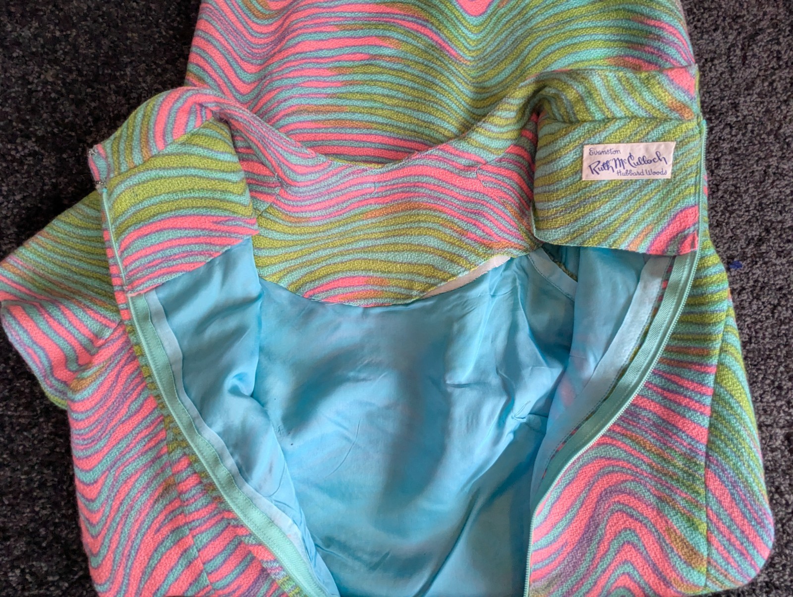 Vtg 70s EVANSTON Ruth McCulloch Hubbard Woods Sheath Dress Neon Tiger Stripe