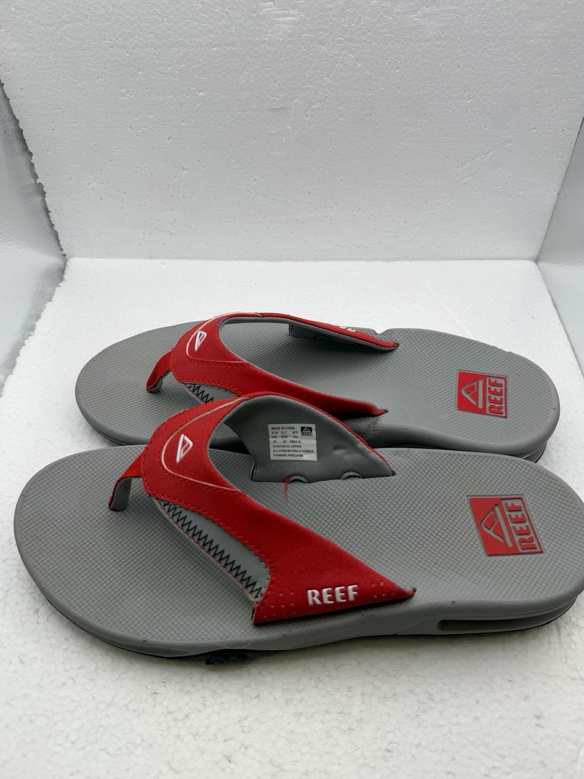 Reef Fanning Tailgate Gray Red Bottle Opener Sandals Men’s Sz 10