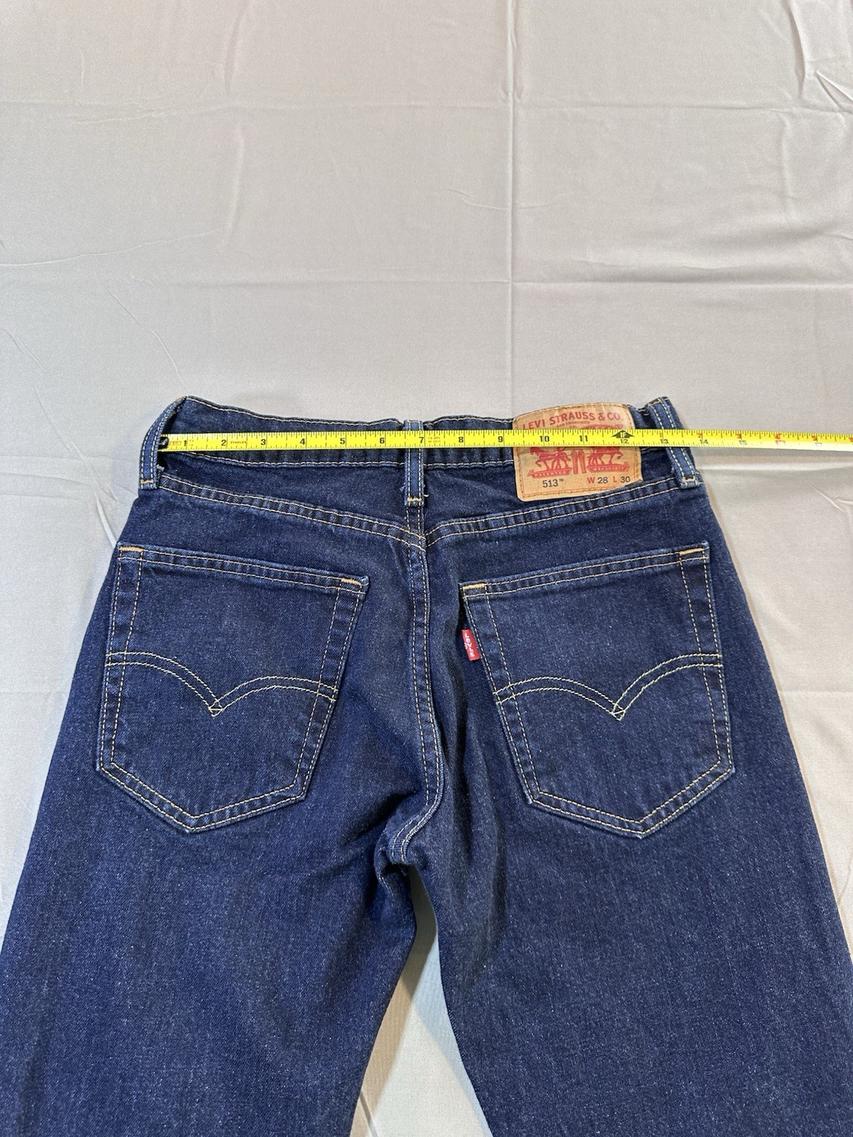 Levis 513 Slim Straight Jeans Men’s 28/30 Blue Denim Medium Wash Cotton Stretch