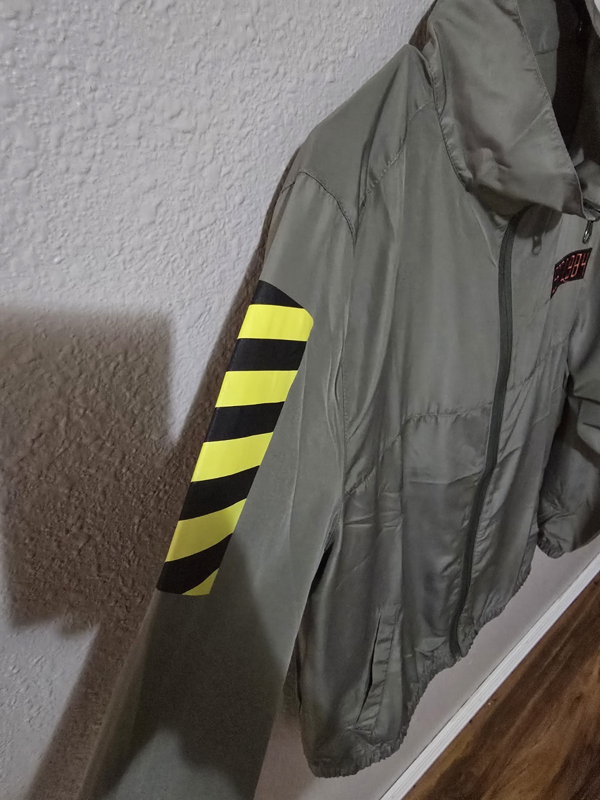 Brand New Loot Crate Exclusive Ghostbusters Windbreaker Jacket Men’s Medium