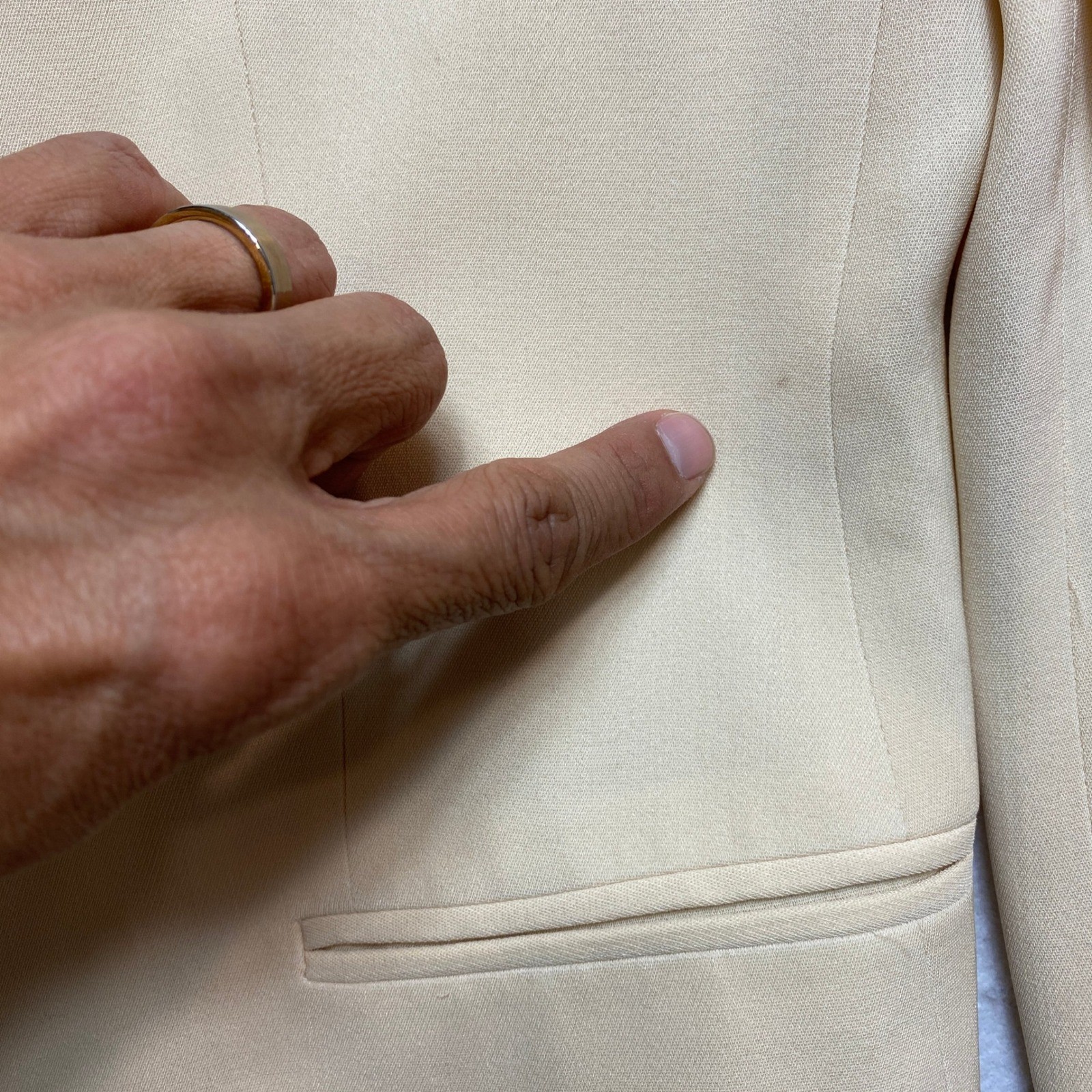 Giorgio Armani Blazer 12 US IT 46 Cream Borgonuovo Silk Wool Bergdorf