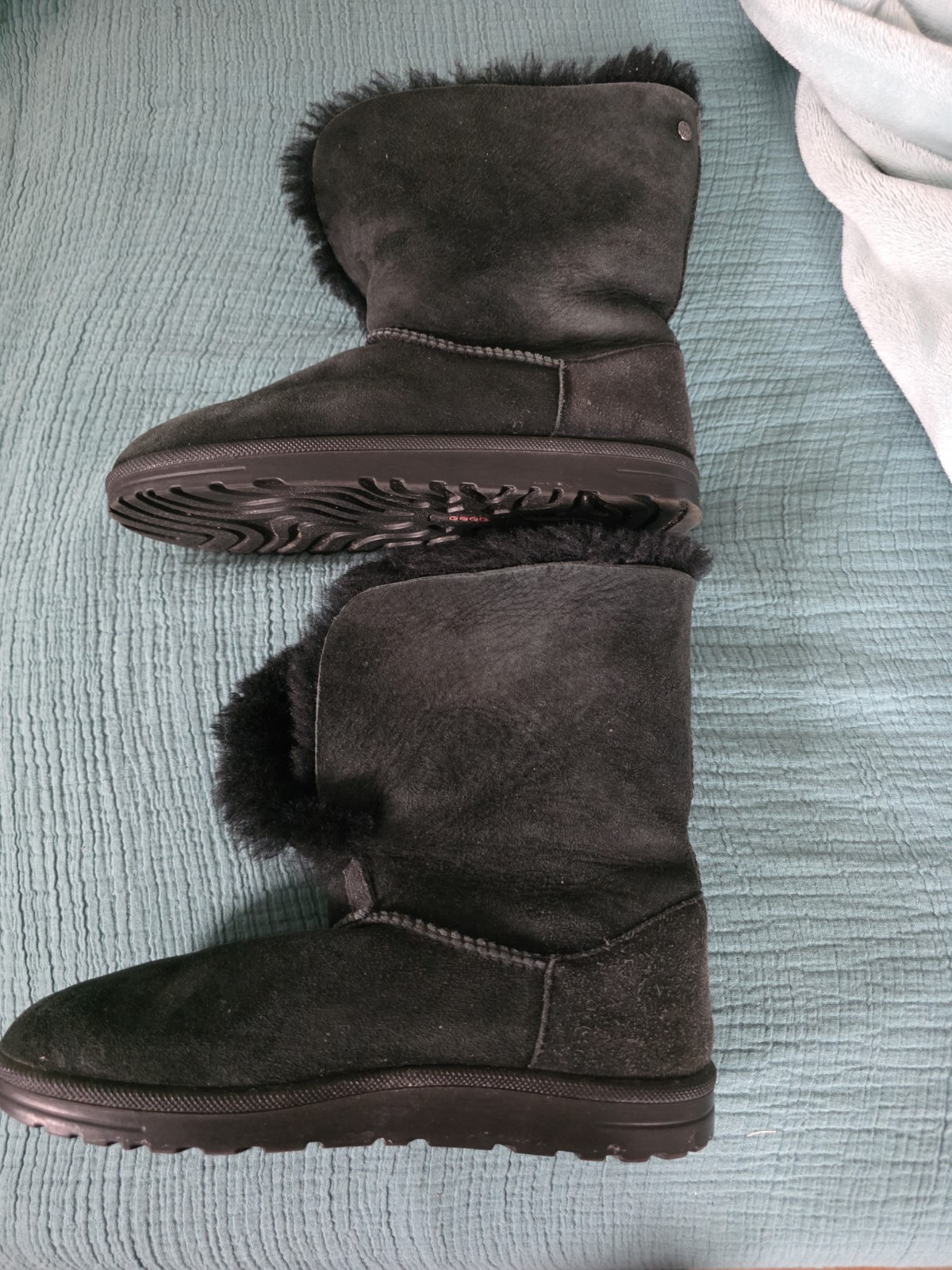 Abeo Manitoba Boots Sheep Skin Removable Insole Worn Once Size 8 EUC