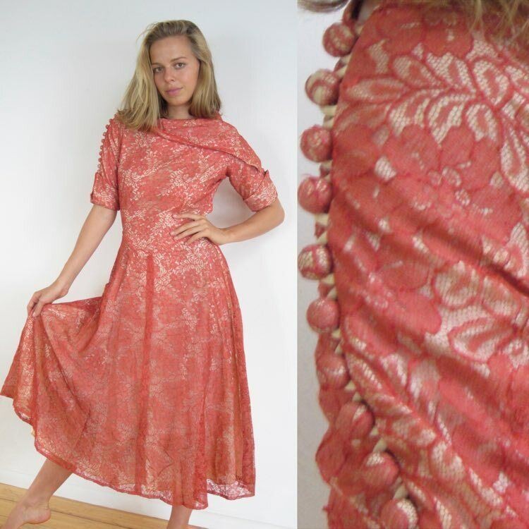 VTG 50s 60s Dress Dusty Rose Chantilly Lace Asymmetrical Collar Swing Skirt S/M