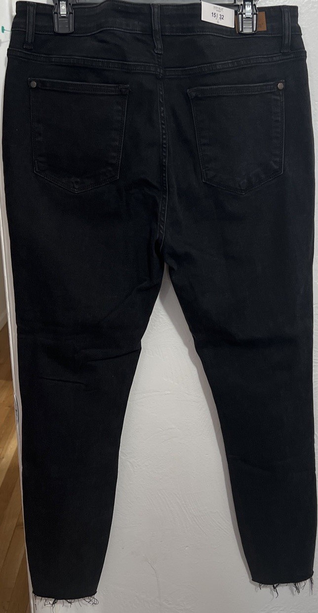 NWT Judy Blue Black Leopard Patch Skinny Jeans Mid Rise Size 15/32