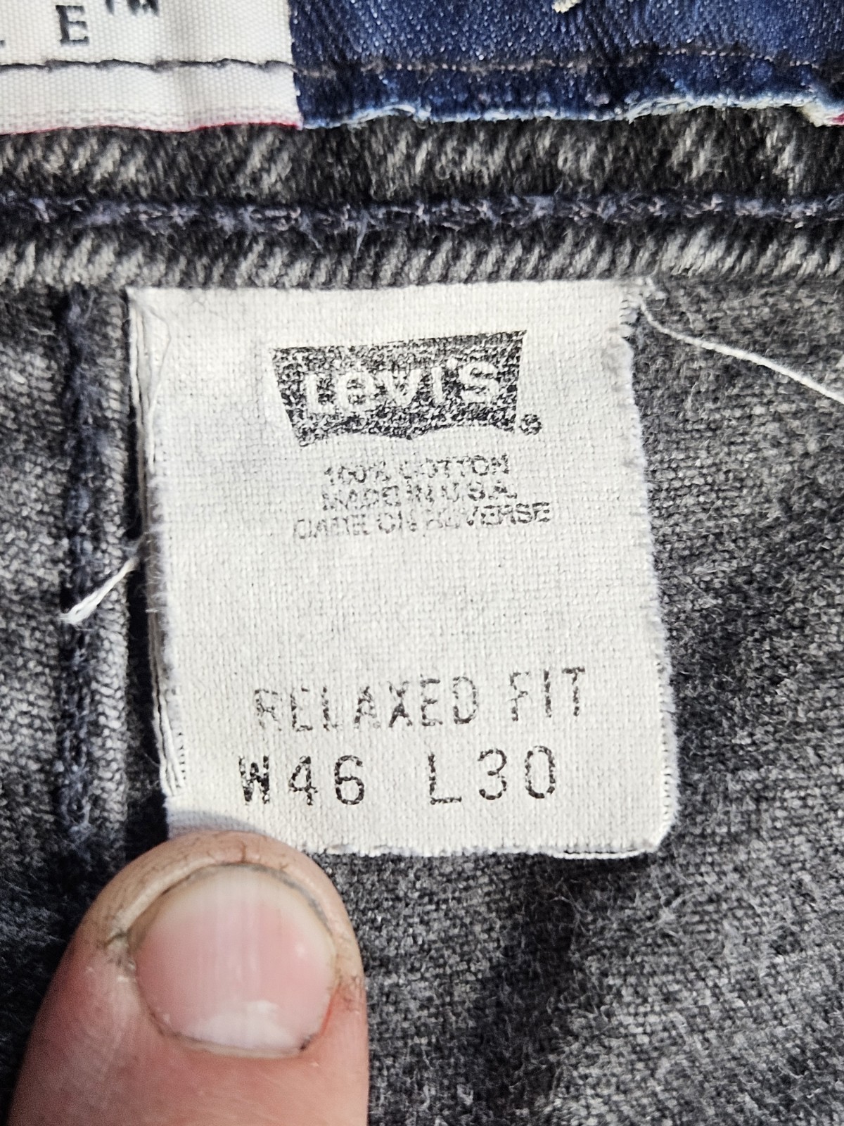 Vintage 1996 Levi’s 540 Relaxed Fit Jeans USA Made Black Denim 46×30 Orange Tab