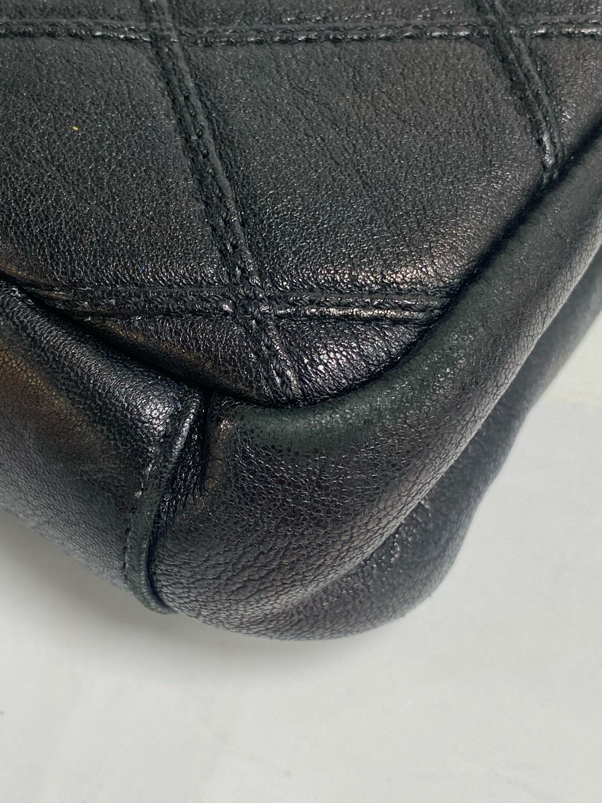 Saint Laurent Envelope Messenger Flap Black Quilted Leather SHW Crossbody Auth