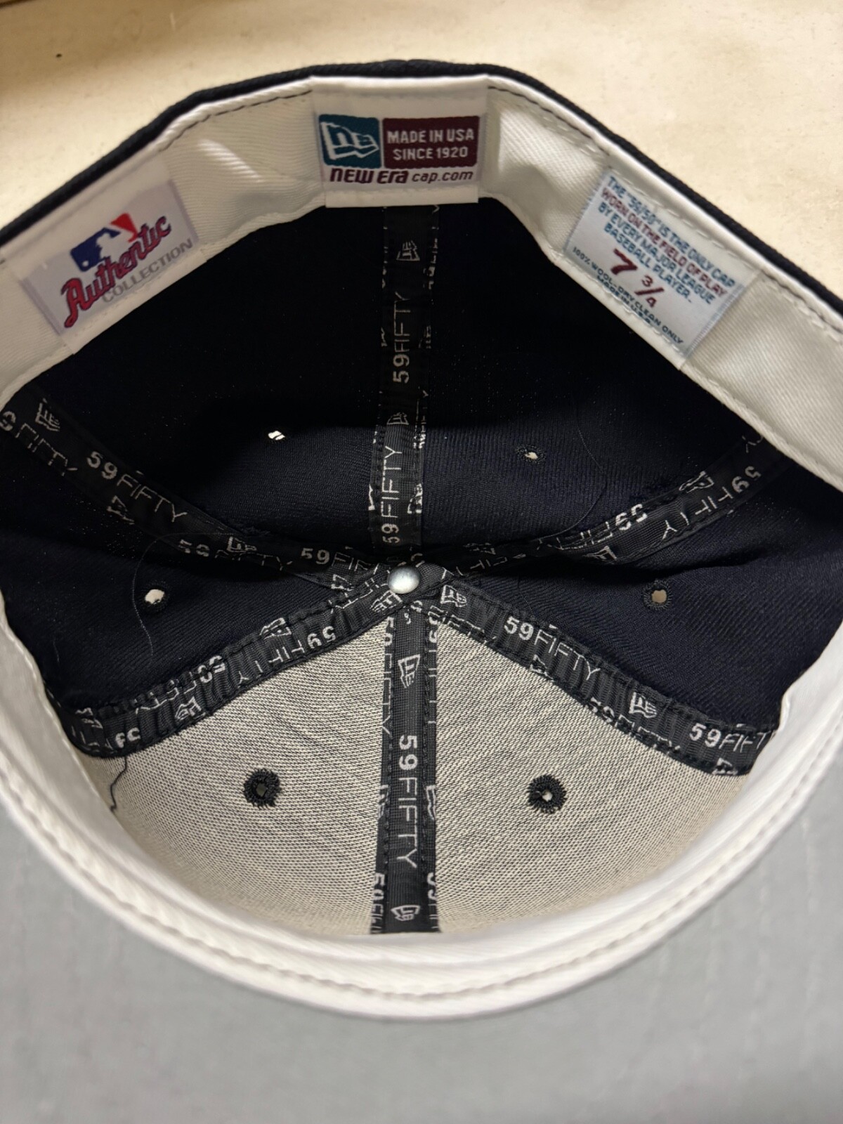 New Era Seattle Mariners Vintage 90’s 100% Wool Fitted 7 3/4 Hat Cap – Brand New